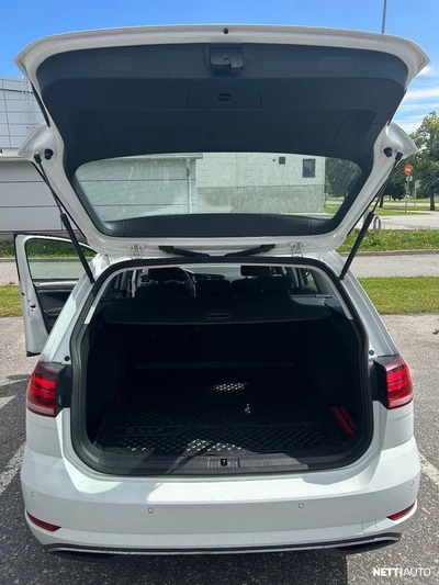 Volkswagen Golf 2019, kuva 6/14