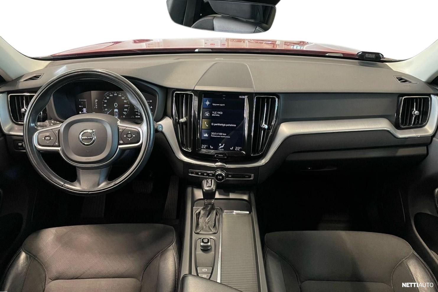Volvo XC60 2018, photo 7/32