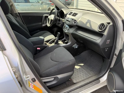 Toyota RAV4 2,0 VVT-i 4WD Luxury 2006, photo 5/8