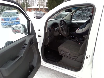Nissan Navara 2006, photo 3/15