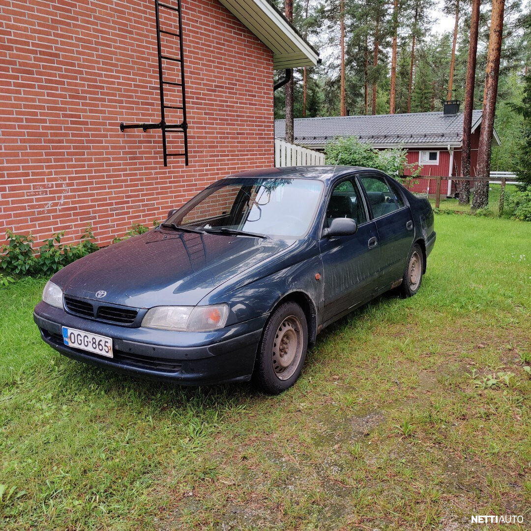Toyota Carina E