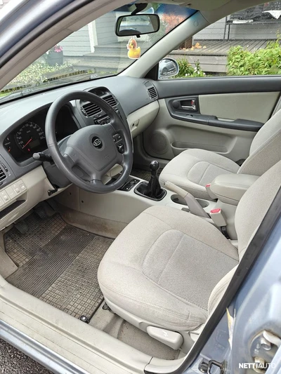 Kia Cerato 2,0 EX 4d 2005, photo 4/11