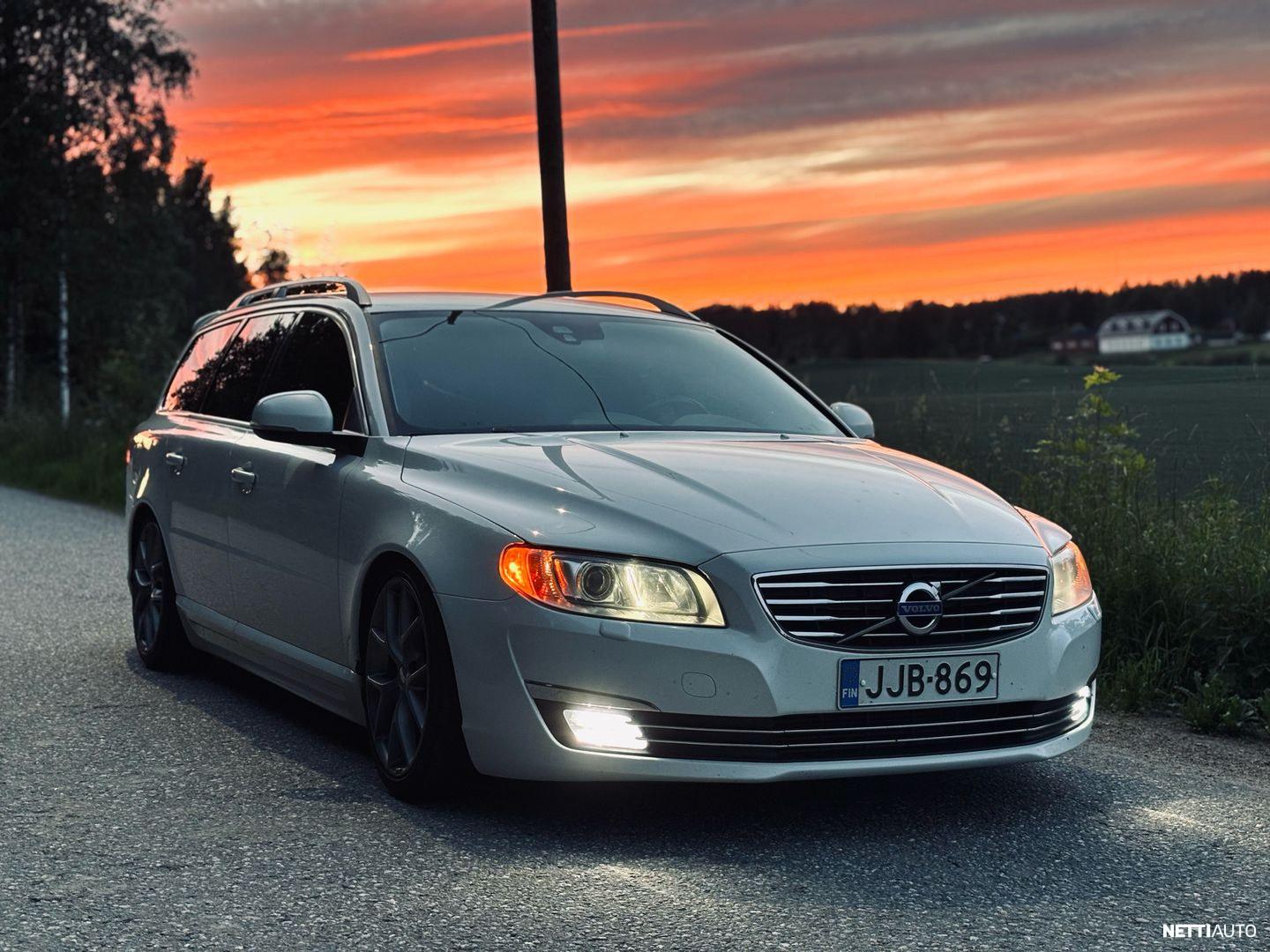 Volvo V70 2014, photo 2/6