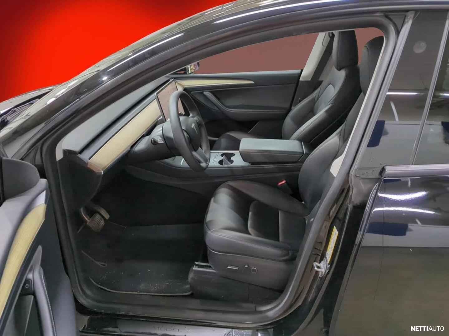 Tesla Model Y 2023, photo 4/5