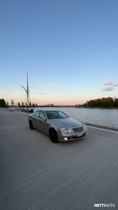 Mercedes-Benz E 200 2003, photo 1/5