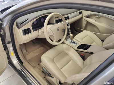 Volvo V70 2,4D D5 Momentum aut 2008, photo 7/14
