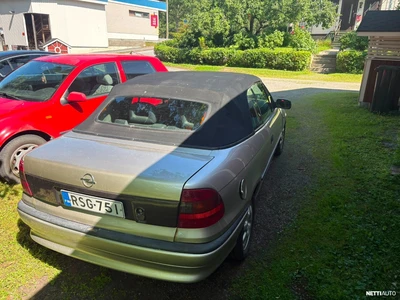Opel Astra Bertone 1999, kuva 4/7