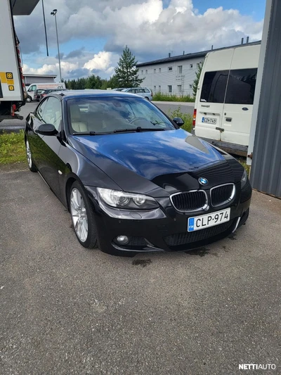 BMW 320 2008, photo 1/8