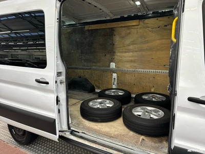 Ford Transit 2015, photo 7/17