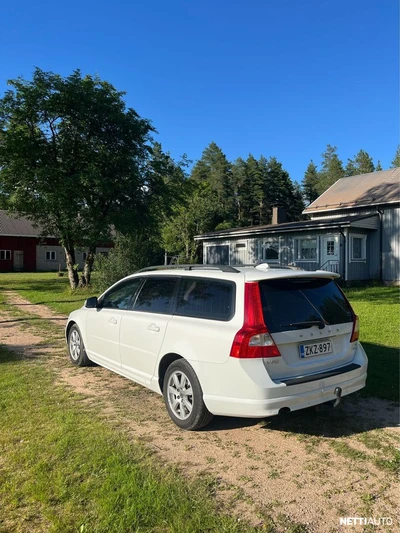 Volvo V70 D5 AWD Momentum aut 2009, kuva 4/9