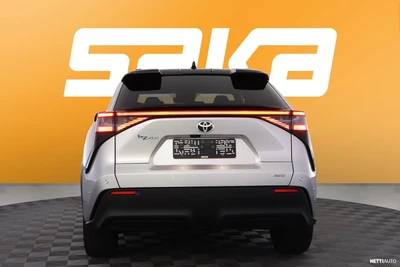 Toyota bZ4X Premium AWD 2022, photo 7/10