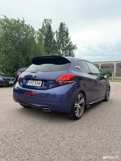 Peugeot 208 2015, kuva 5/23