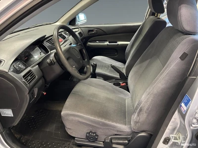 Mitsubishi Lancer 2004, kuva 5/10