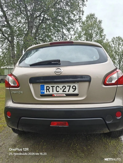 Nissan Qashqai 2011, kuva 4/10