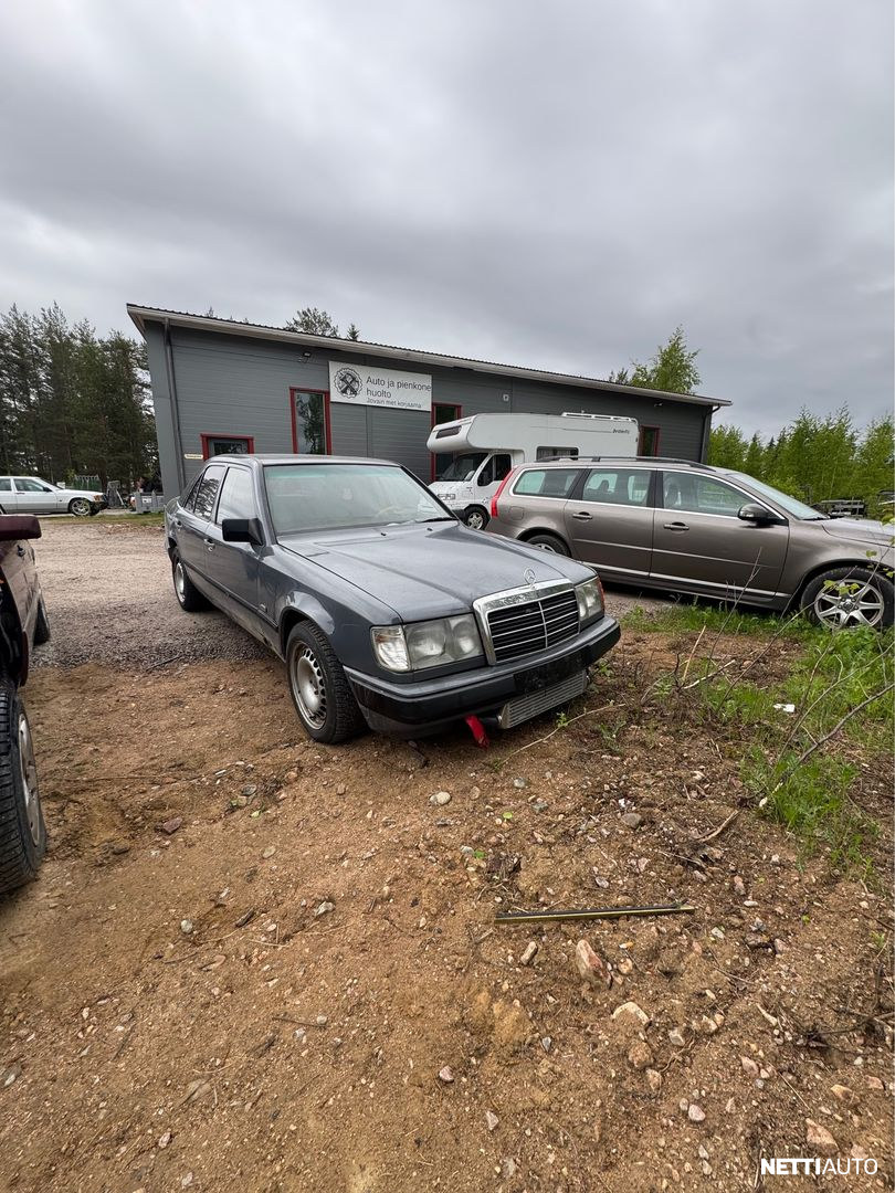 Mercedes-Benz 300