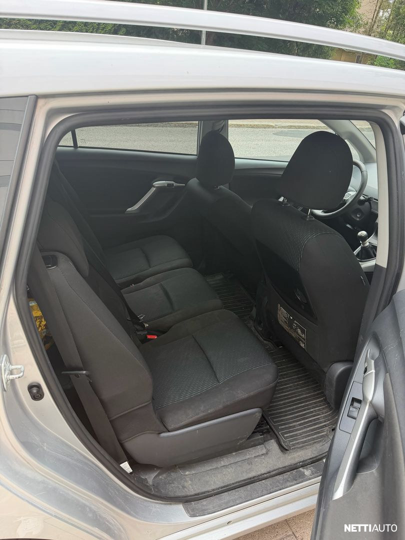 Toyota Verso 2012, photo 2/8