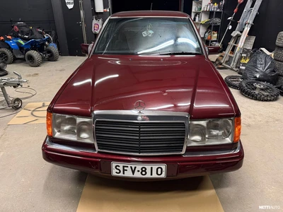 Mercedes-Benz 300 E 1992, kuva 3/6