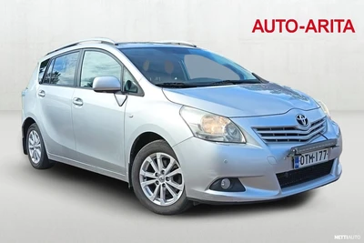Toyota Verso 1,8 Valvematic Family 7p 2012, kuva 6/19