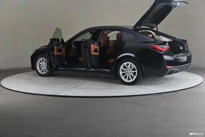 BMW i4 eDrive40 Charged Plus 2023, photo 7/10