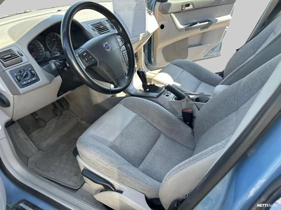 Volvo V50 2,4 Kinetic BUSINESS 2004, photo 4/9