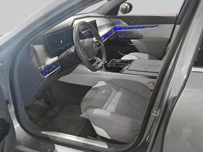 BMW i7 G70 xDrive 60 2022, photo 4/4