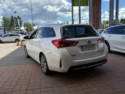 Toyota Auris 2013, kuva 3/9