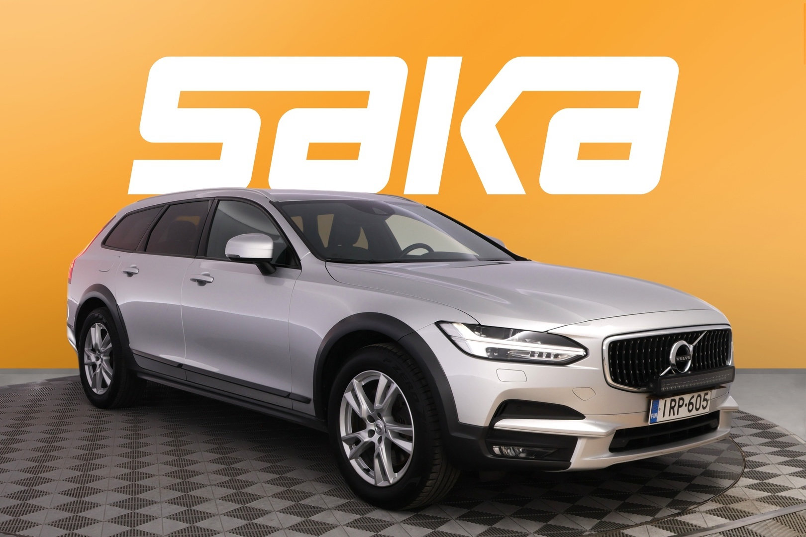 Volvo V90 Cross Country
