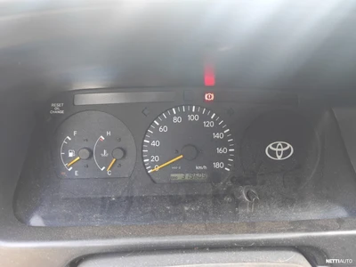 Toyota Hiace 2,5 D4D 100 4ov 2001, photo 6/11