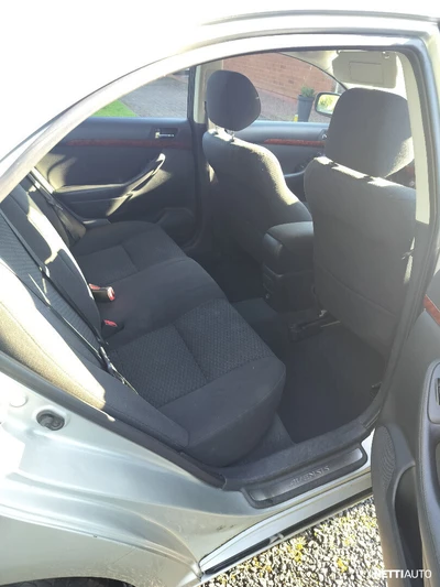 Toyota Avensis 2005, kuva 6/9