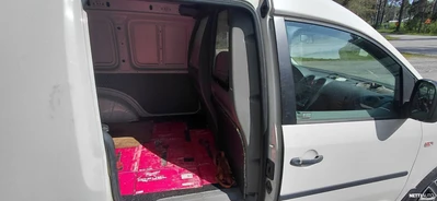 Volkswagen Caddy 2007, photo 6/8