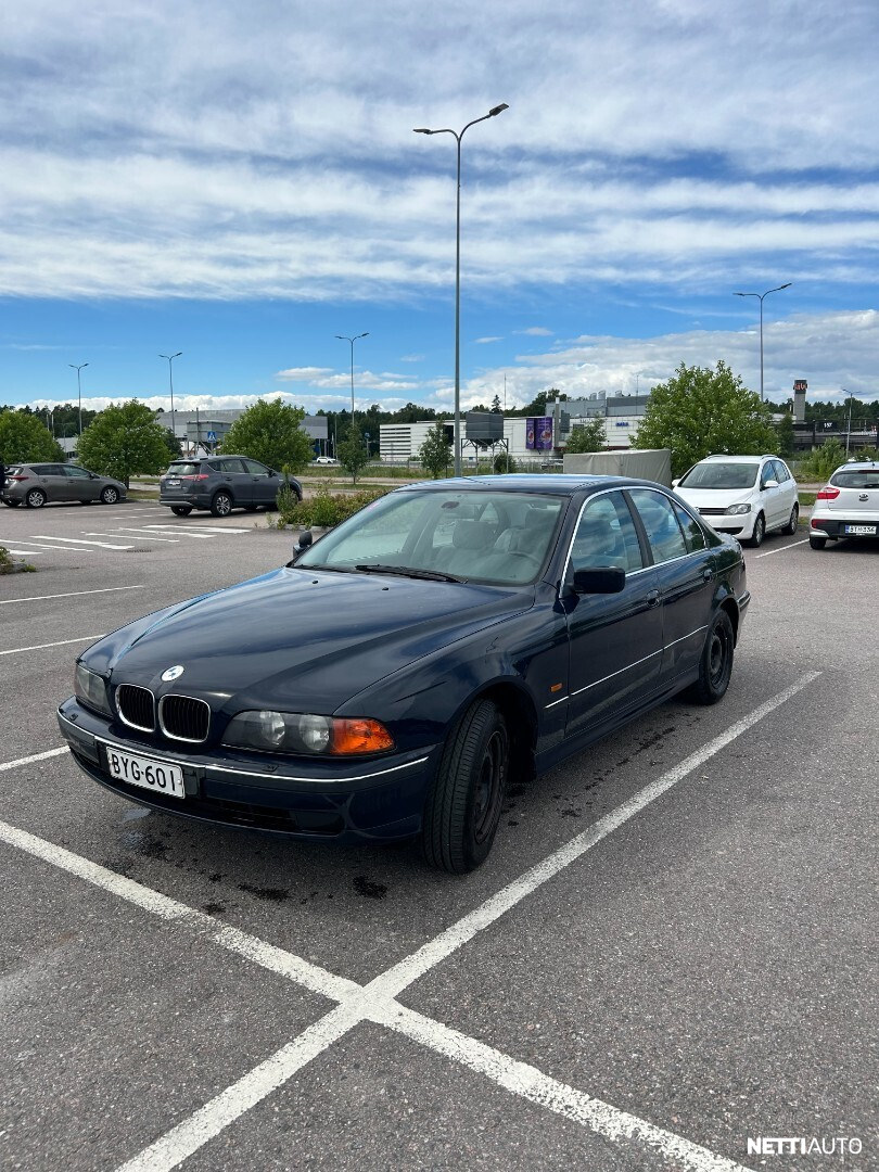 BMW 520