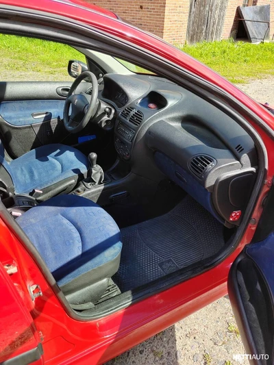 Peugeot 206 2002, kuva 6/10