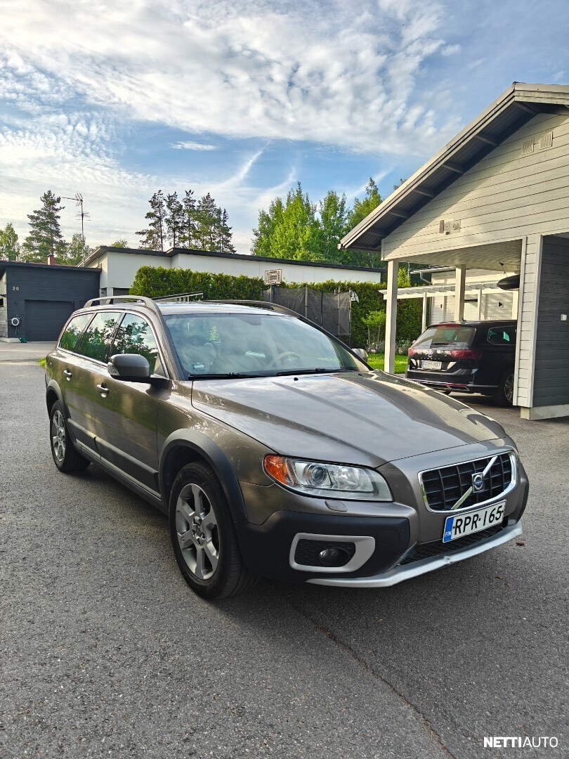 Volvo XC70