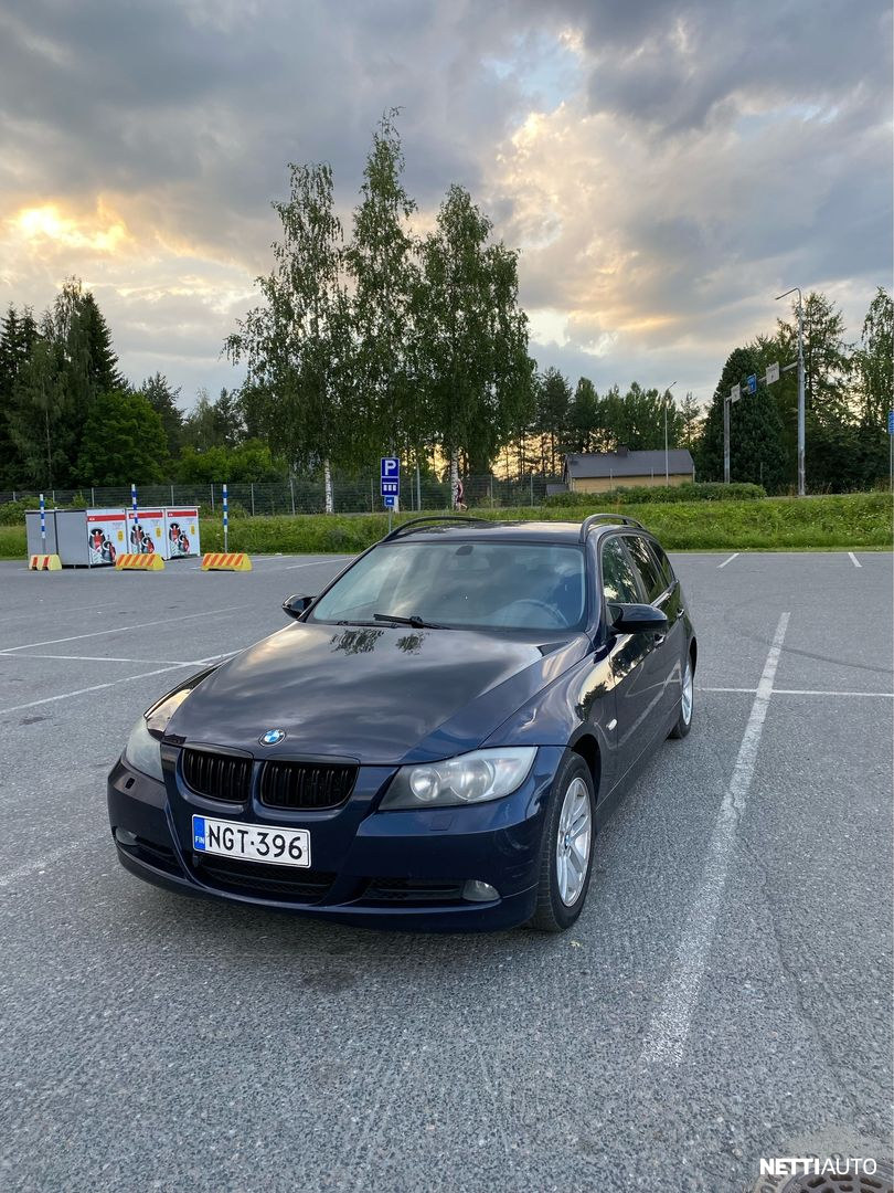 BMW 320