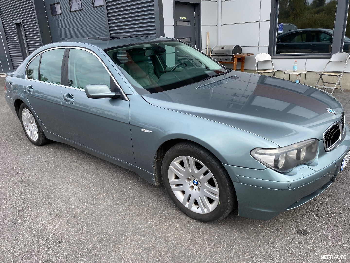 BMW 730