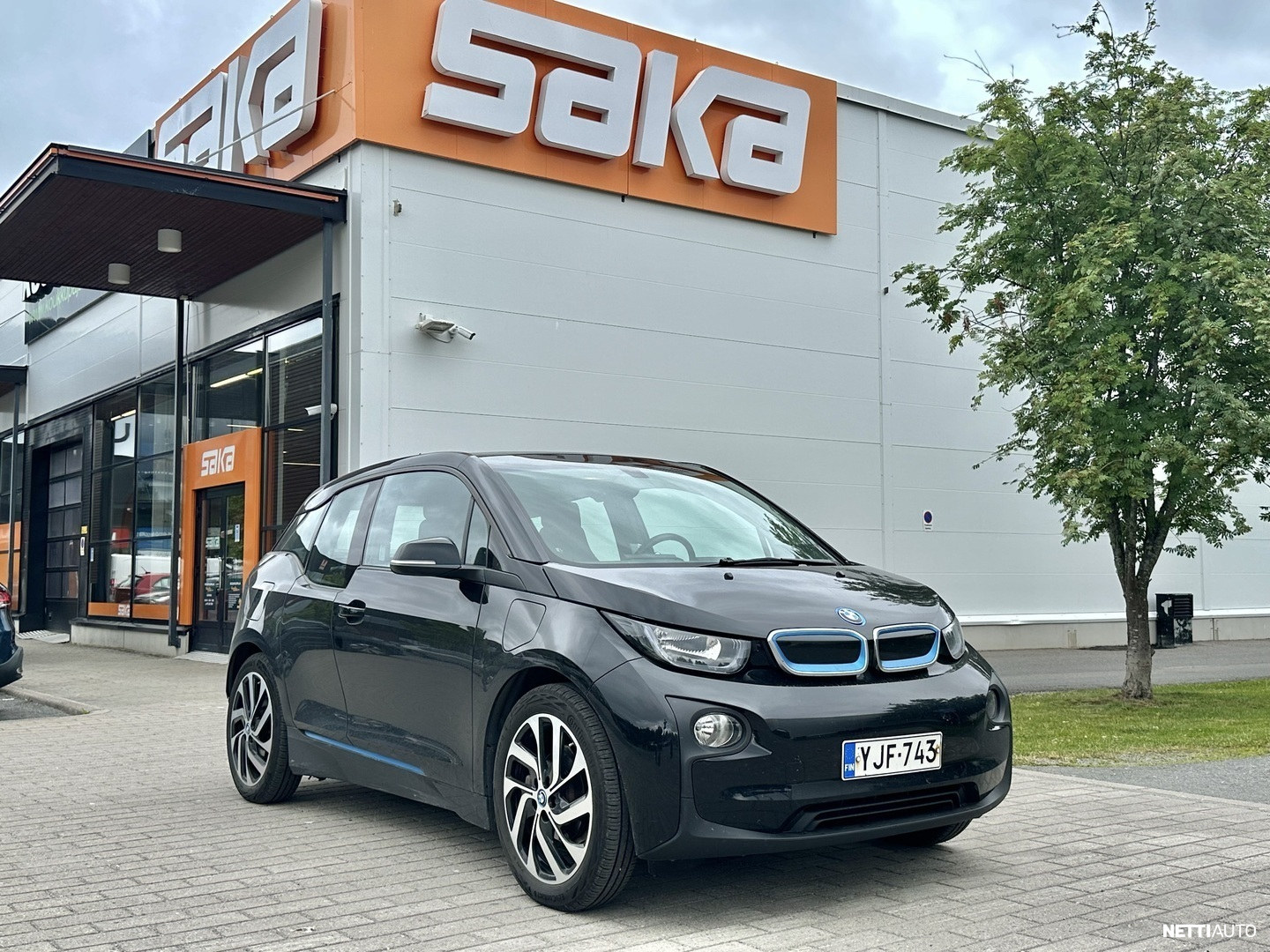 BMW i3