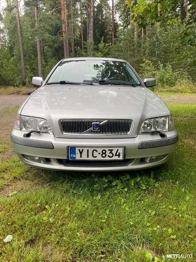 Volvo S40 2001, photo 2/5