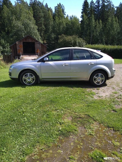 Ford Focus 2006, kuva 1/5