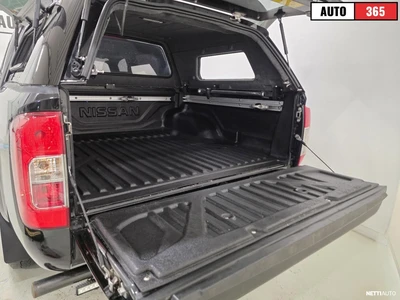 Nissan Navara 2016, photo 5/19