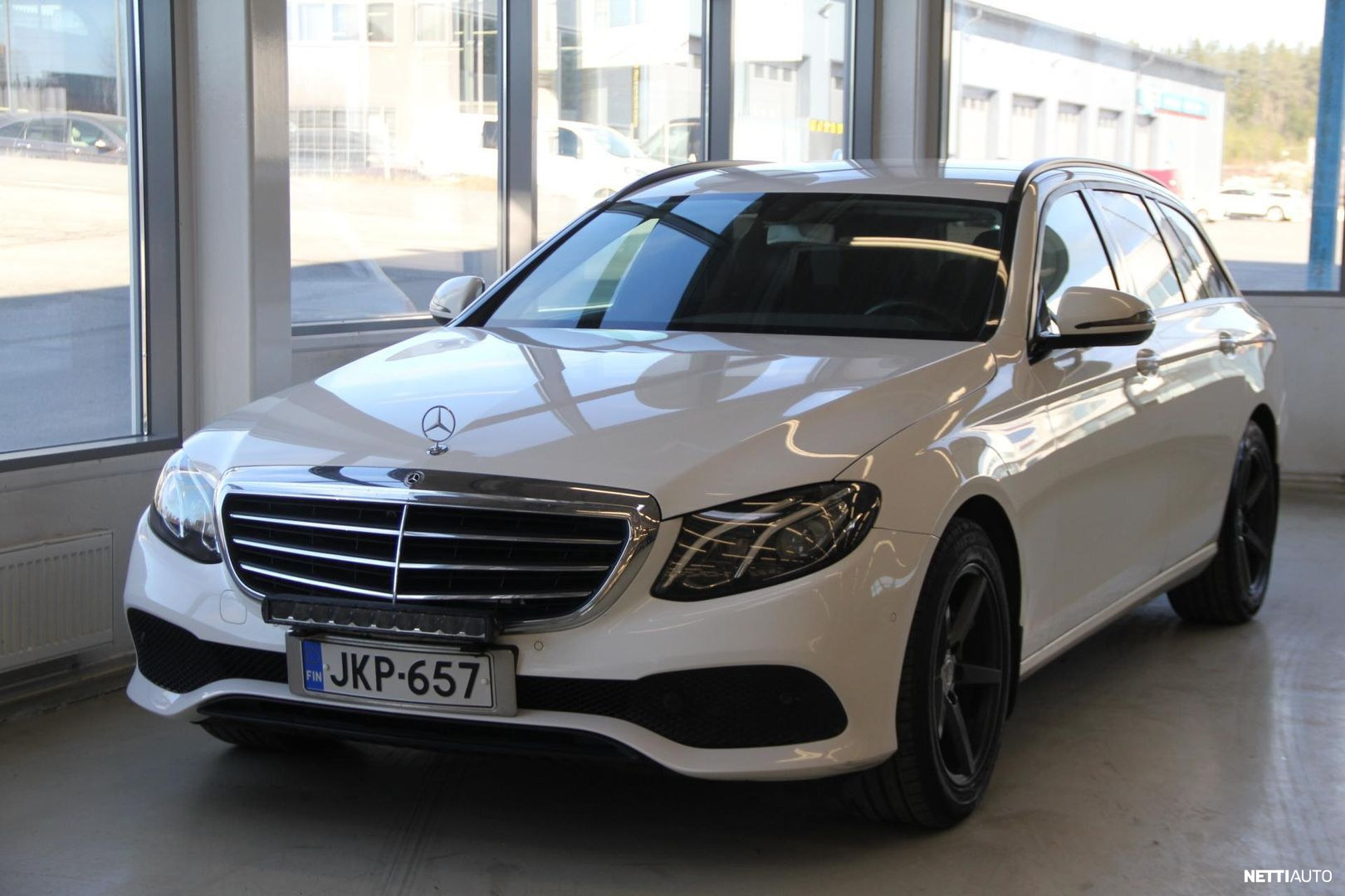 Mercedes-Benz E