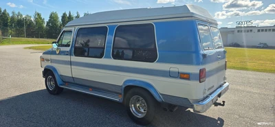Chevrolet Chevy Van 6 henkilön paku 1990, photo 7/16