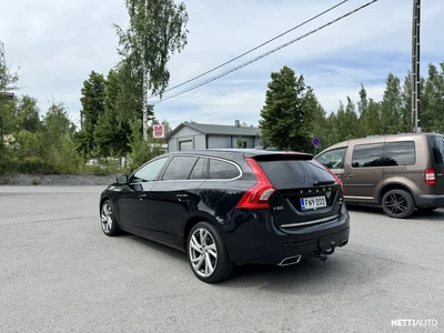 Volvo V60 2015, kuva 4/15