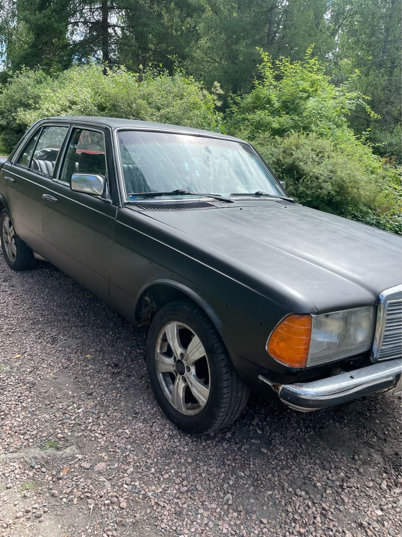 Mercedes-Benz 123