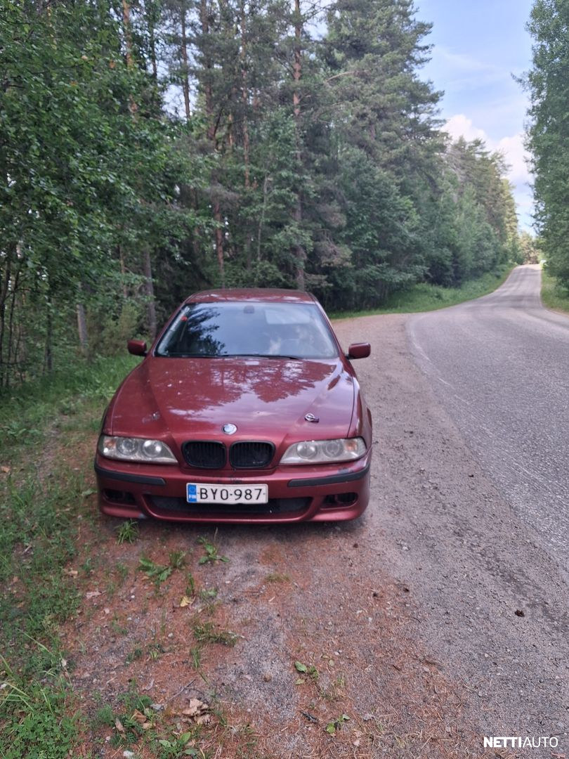 BMW 525
