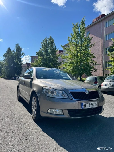 Skoda Octavia 2011, kuva 1/10