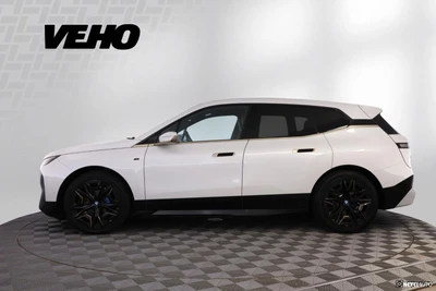 BMW iX M60 Nelipyöräohjaus 2022, photo 2/10
