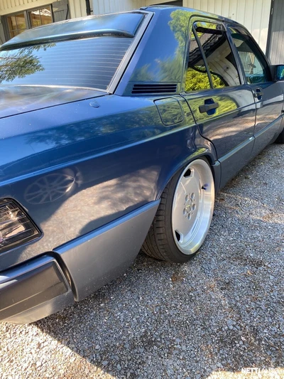 Mercedes-Benz 190 E 2,0 4d 1989, photo 4/16