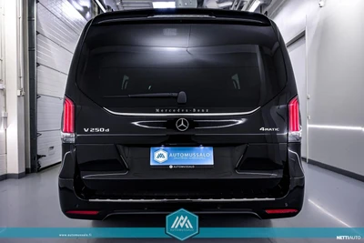 Mercedes-Benz V 2025, photo 4/43