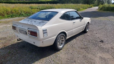 Toyota Corolla 1976, kuva 6/8