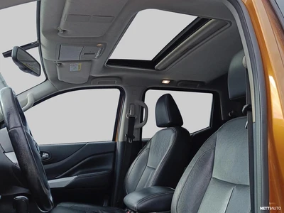 Nissan Navara 2017, photo 5/8